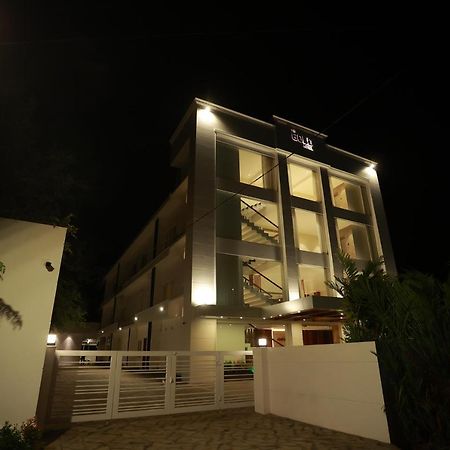 The Gold Hotel Palakkad Extérieur photo