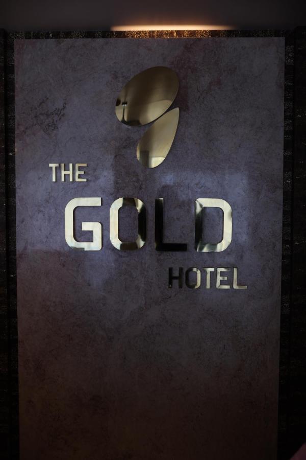 The Gold Hotel Palakkad Extérieur photo